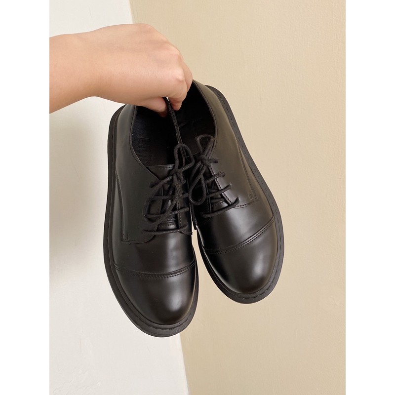 [Mã FATHANG5 giảm 10K đơn 50K] Giày oxford nữ da mềm hai màu nâu và đen | BigBuy360 - bigbuy360.vn