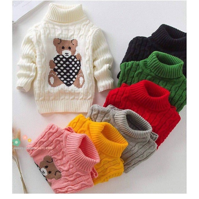 Áo len vặn thừng hình gấu cho bé