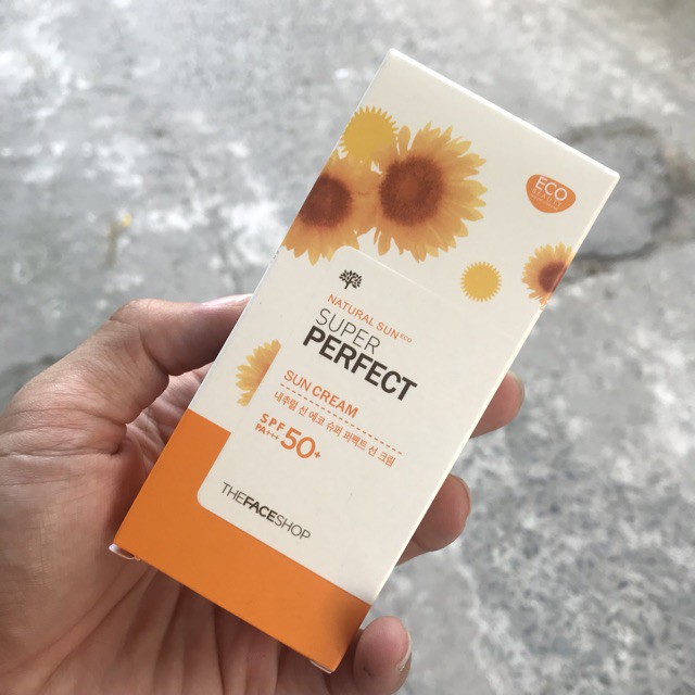 Kem chống nắng Natural Sun Eco Super Perfect Sun Cream 50ml cho da dầu mụn nhạy cảm hỗn hợp da mặt khô Queen Beauty | BigBuy360 - bigbuy360.vn