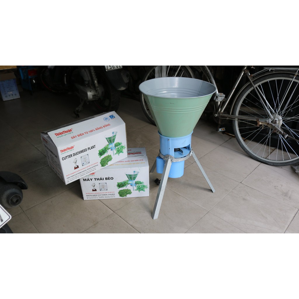 Máy thái bèo - thái rau muống mini để chăn nuôi