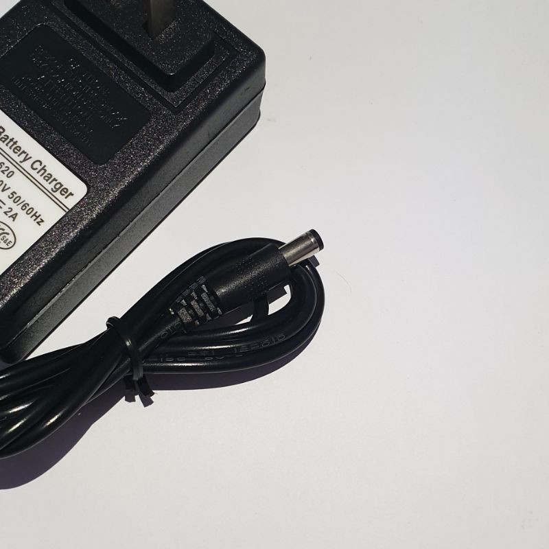 Sạc pin 3s 4s 5s 12.6V 16.8V 21V 2A có đèn báo đầy
