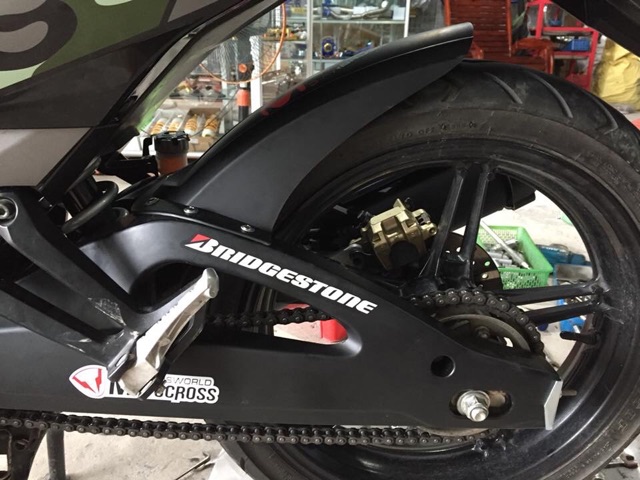 Ốp gấp chắn bùn exciter 150