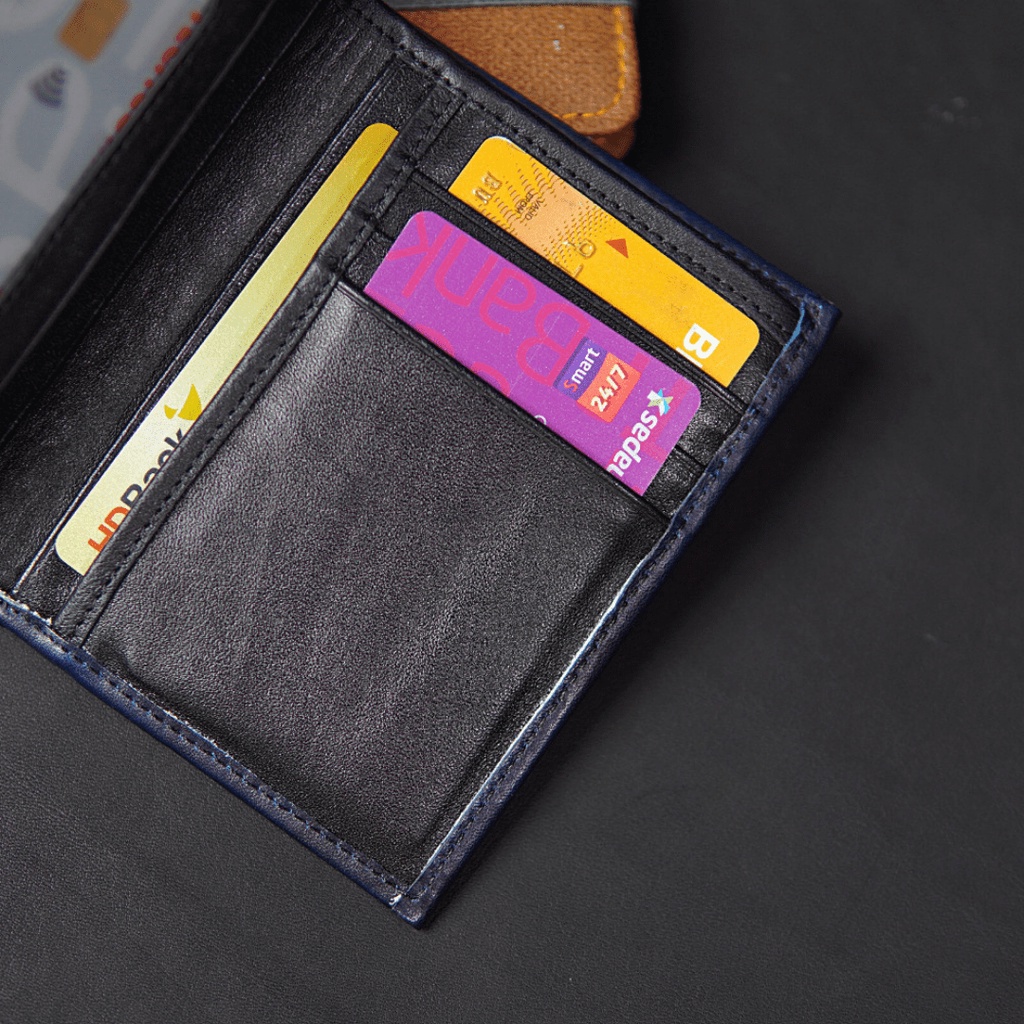 Ví Nam Da Bò WEMODA chuyển màu xanh dương dáng đứng bảo hành 24 tháng