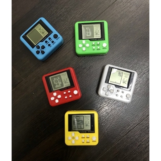 Móc khoá máy chơi game siêu nhỏ