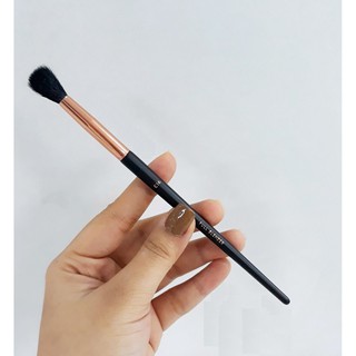Cọ tán phấn mắt bầu tròn Vacosi E16