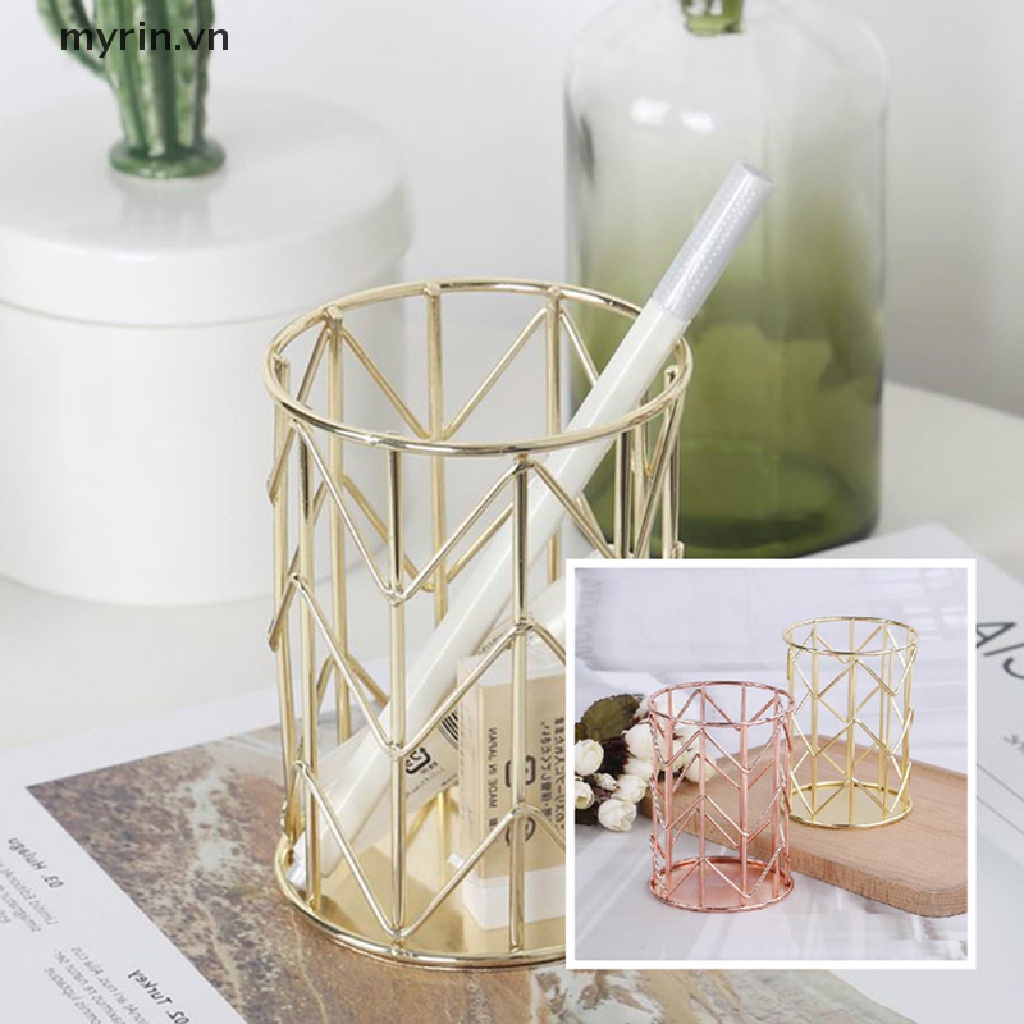 1 Giá Đỡ Cọ Trang Điểm Để Bàn Tiện Lợi