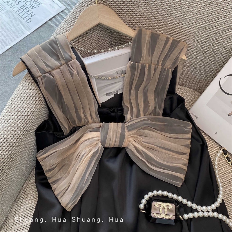 Đầm hai dây nhỏ nhắn phong cách mùa hè nước Pháp 2022