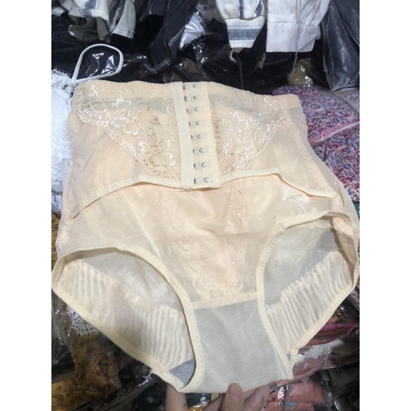 QUẦN GEN NỊT BỤNG