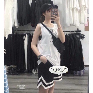 Quần đùi viền V trắng (KA)