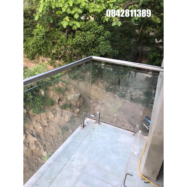 Trụ hộp inox 304/trụ hộp 2x4/trụ cầu thang giá rẻ