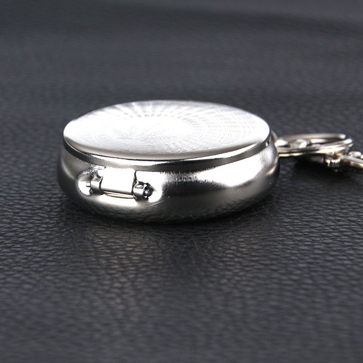 Gạt tàn thuốc mini bỏ túi có móc khóa treo xe chất liệu kim loại
