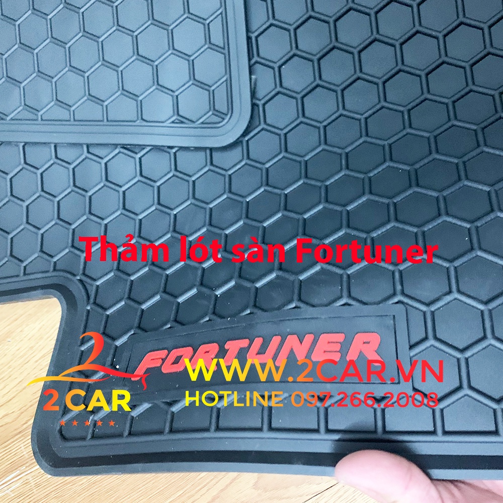 Thảm lót sàn cao su xe Fortuner 2009- 2022, 2023 chuẩn Form vừa khít, không mùi, không thấm nước