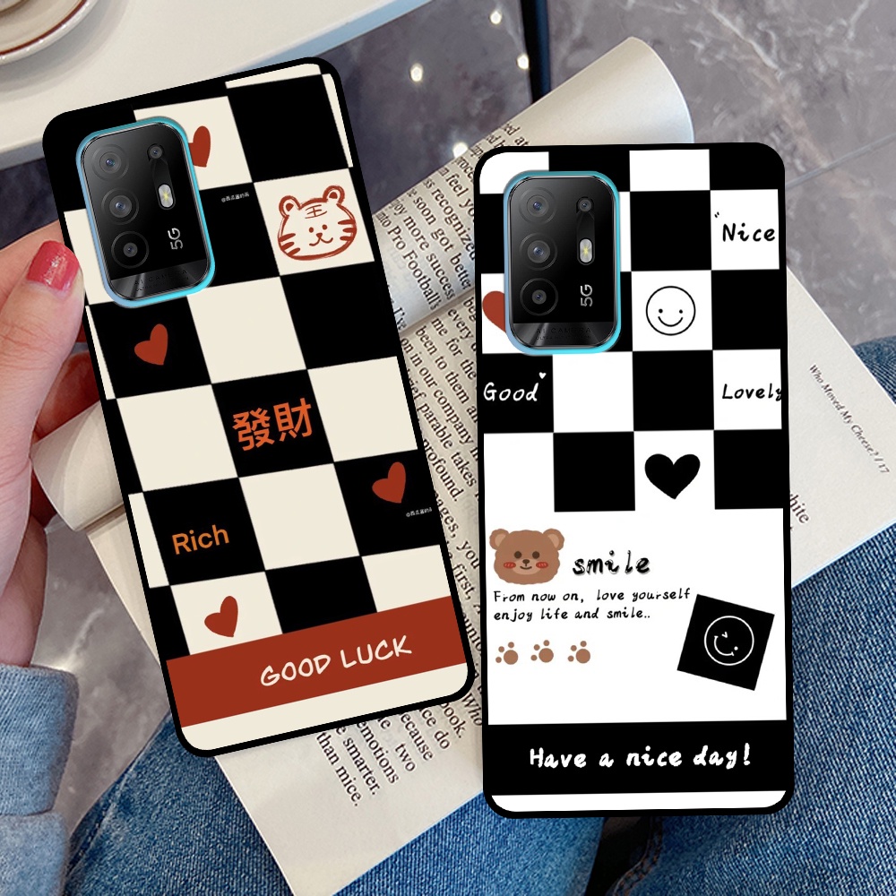Ốp Oppo A95 5G in hình sọc caro, họa tiết đen trắng dễ thương