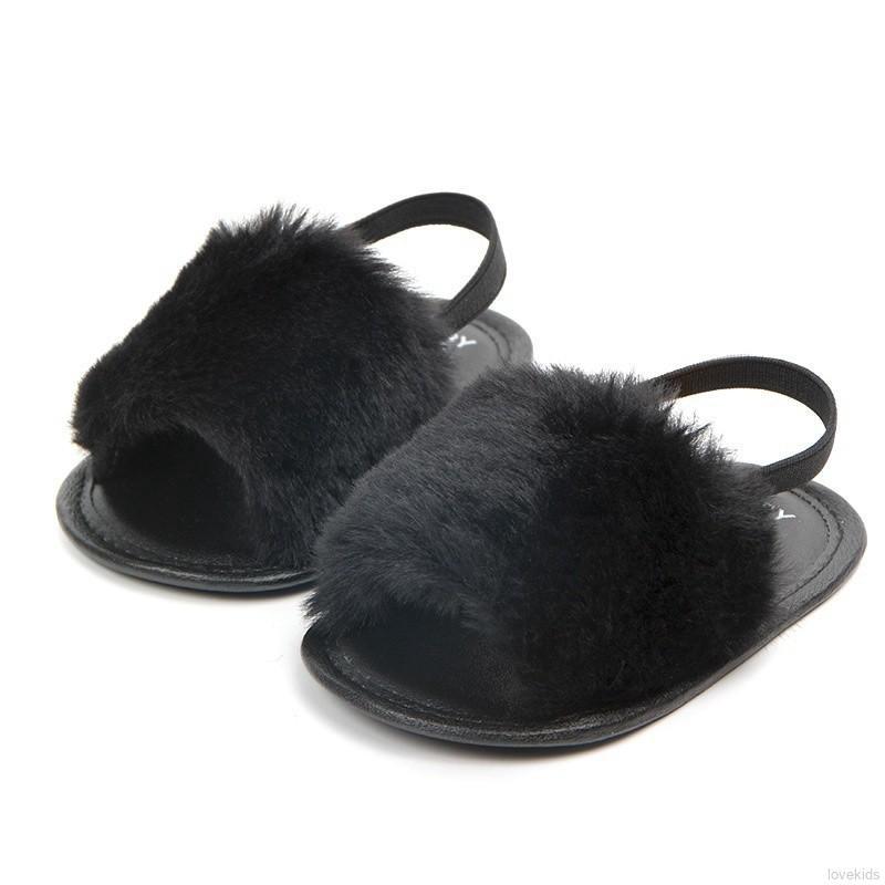 Giày sandal phối lông đáng yêu cho bé