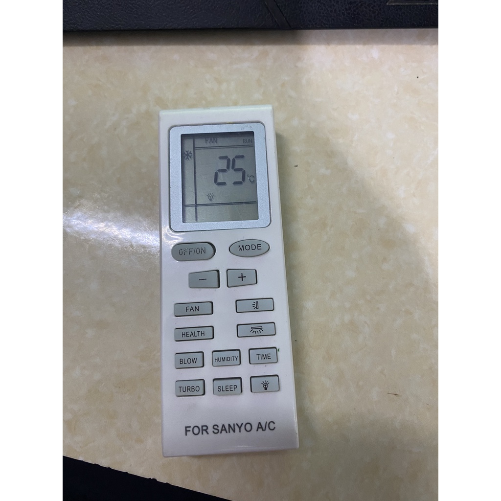 Khiển điều hòa SANYO