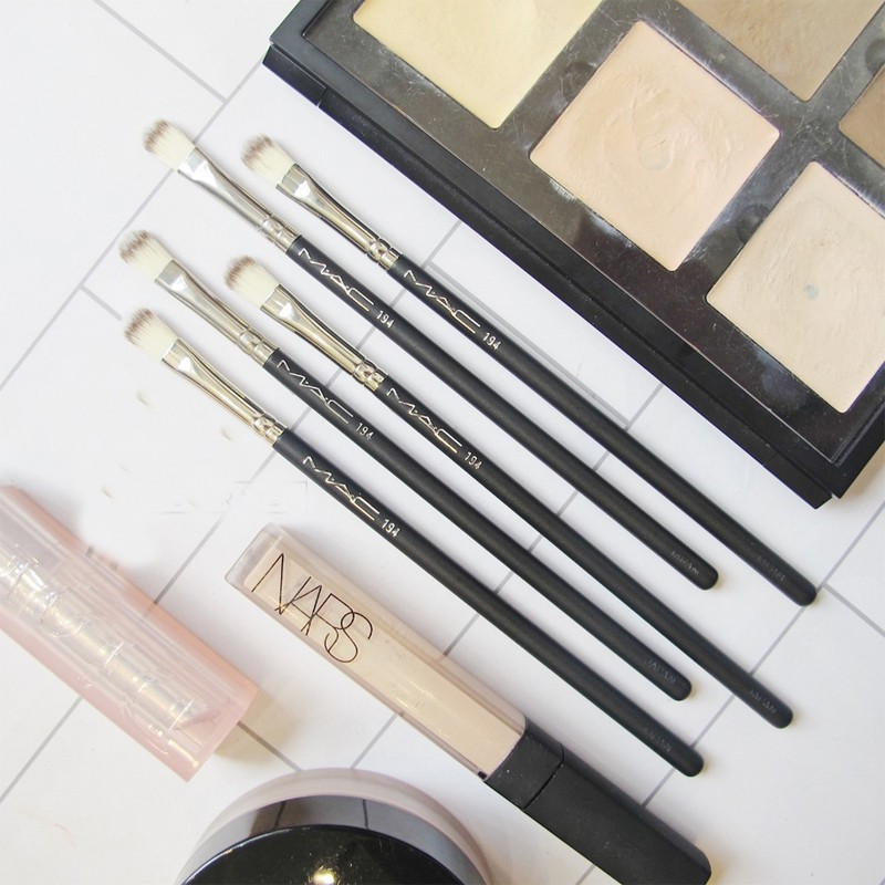 Cọ Che Khuyết Điểm MAC 194 - Mac Concealer Brush