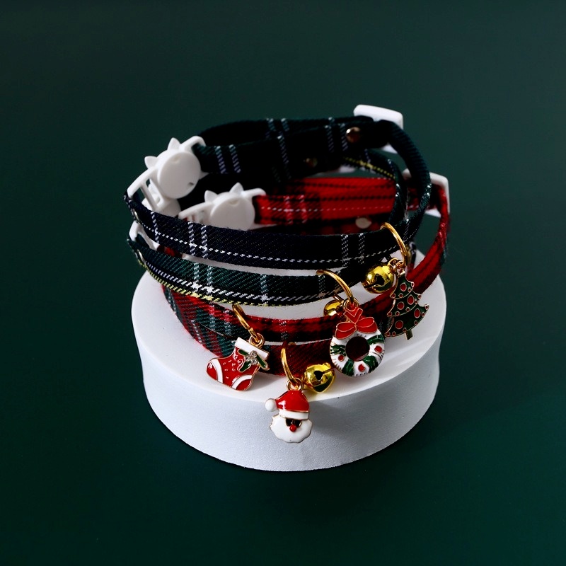 Vòng cổ có chuông họa tiết phong cách Giáng sinh cho thú cưng