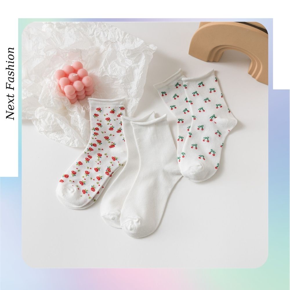 Tất nữ nhún cổ cao họa tiết dâu tây chất liệu cotton phong cách dễ thương - T056