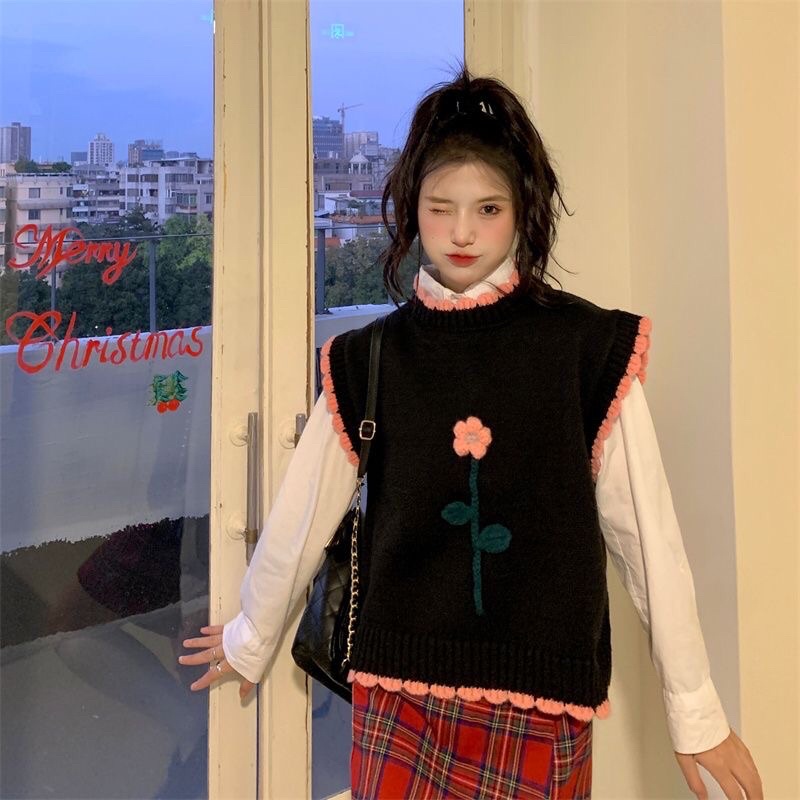 Áo gile len nữ thêu hoa xinh xắn phong cách vintage