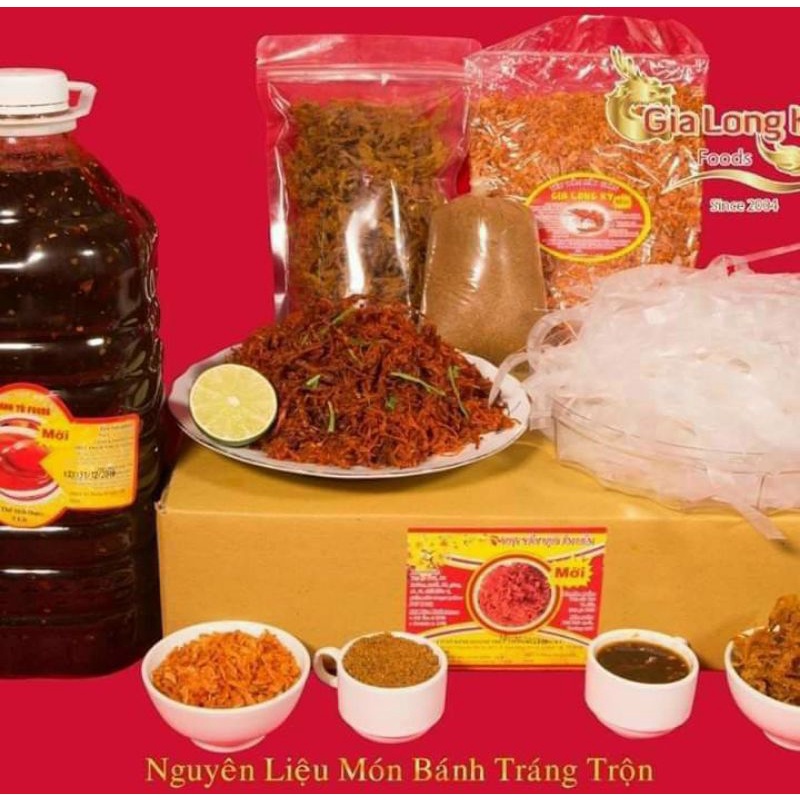 Bánh tráng trộn kèm thêm quất không có xoài răm