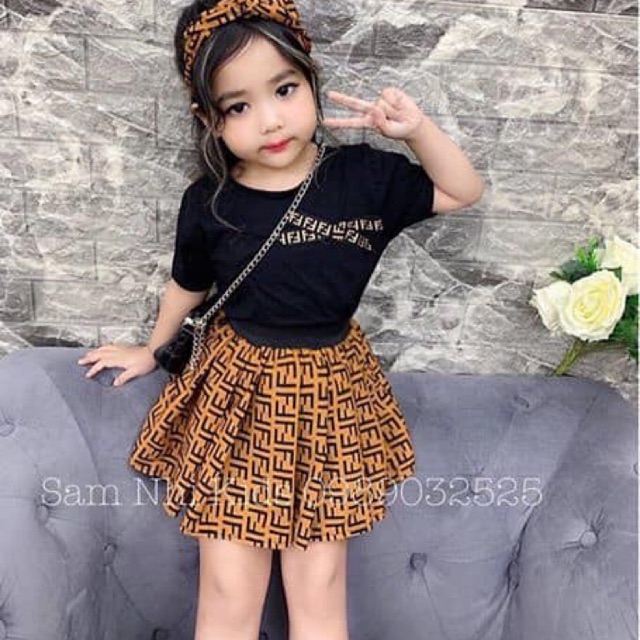 Vân anh 650k