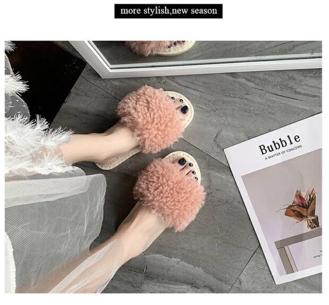 Dép bông trong nhà