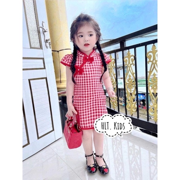 Set váy sườn xám kẻ caro phối nơ đẹp xuất sắc cho bé từ 10-20kg