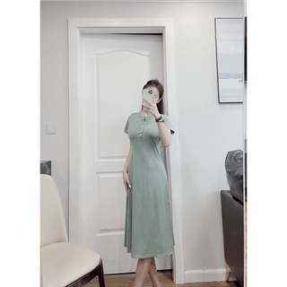 Váy xanh nhạt