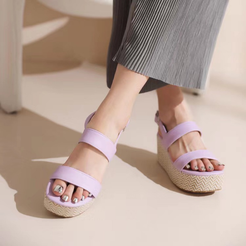 Giày Sandal Mùa Hè Đế Bệt Dày Dặn Cài Khóa Quai Chéo Phong Cách Âu Mỹ Mẫu Mới 2022 Cho Nữ