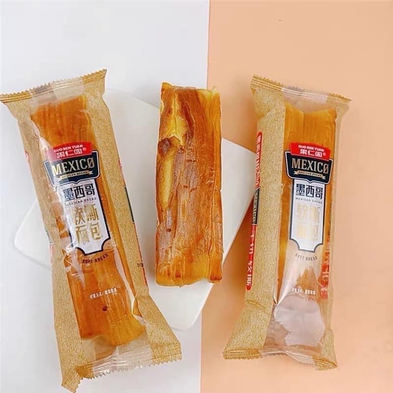 1 cái bánh mì Mexico siêu mềm dùng thử