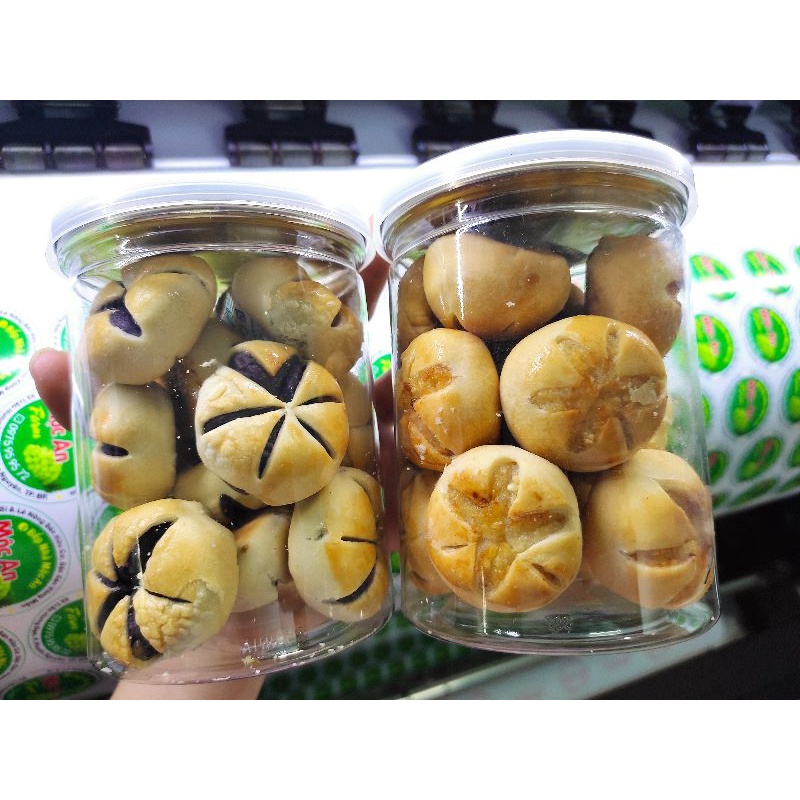 Combo 2 hộp bánh dừa sầu riêng và bánh khoai môn