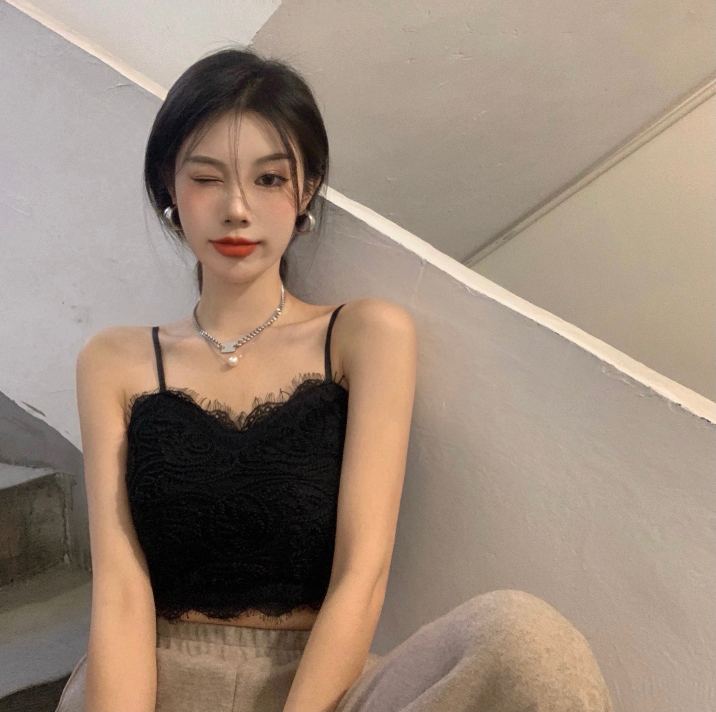 Áo Nữ Không Tay Phối Ren Thời Trang Quyến Rũ | BigBuy360 - bigbuy360.vn