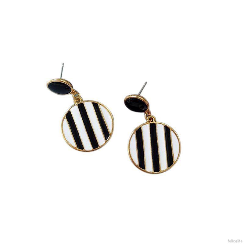 Hoa tai dáng dài thời trang dành cho nữ