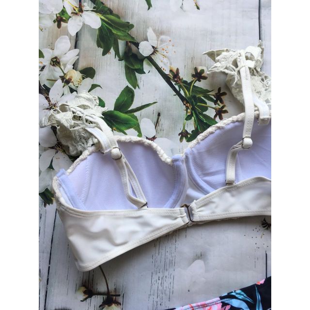 Bikini cúp ngực ren quần cạp cao hoa (kèm ảnh thật) | BigBuy360 - bigbuy360.vn