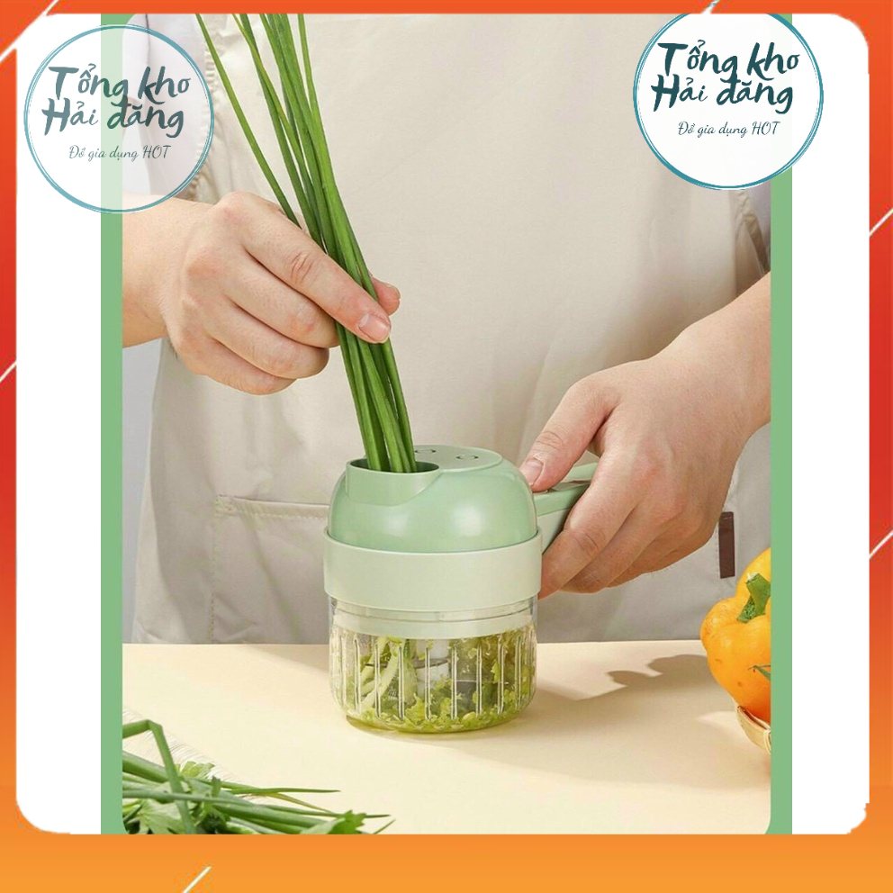 Máy xay hành tỏi ớt đa năng gồm 2 cối dùng xay và cắt, có đầu cọ để vệ sinh, cái phần tay cầm để ép cối xay là dao nạo