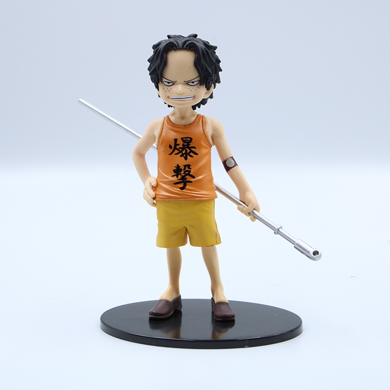 Mô hình nhân vật Anime One Piece trang trí sống động