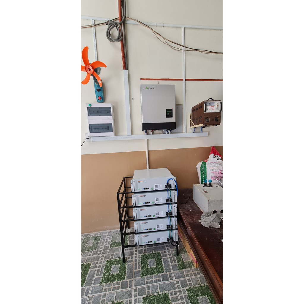Hòa lưới có lưu trữ Hybrid Luxpower LXP 5K, 6K hàng cũ, bảo hành 3Năm