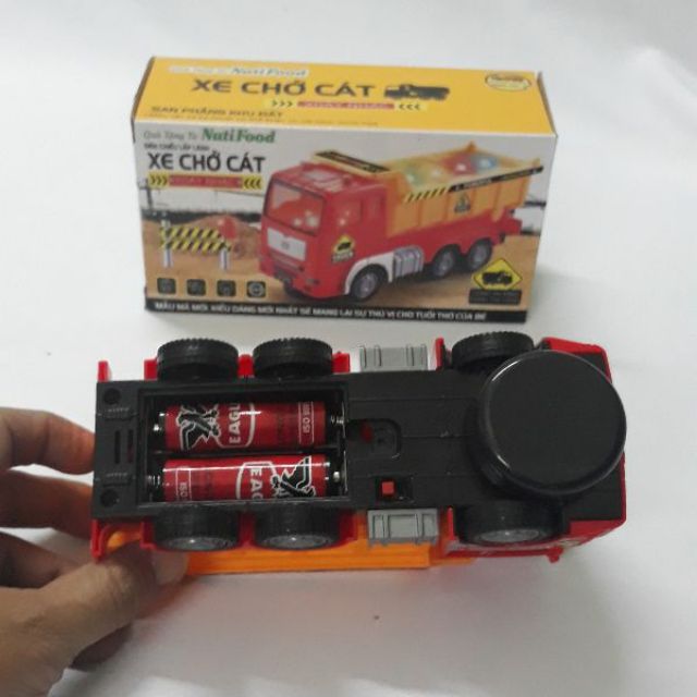 {HCM}  ĐỒ CHƠI XE CHỞ CÁT XOAY 360 ĐỘ CÓ ĐÈN CÓ NHẠC