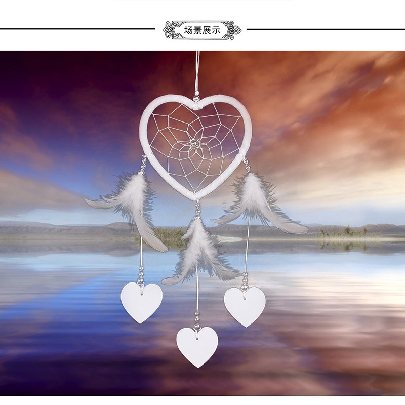 Dreamcatcher họa tiết trái tim phối lông vũ