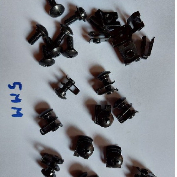 Ốc 5mm kèm pass kẹp. oczin_store