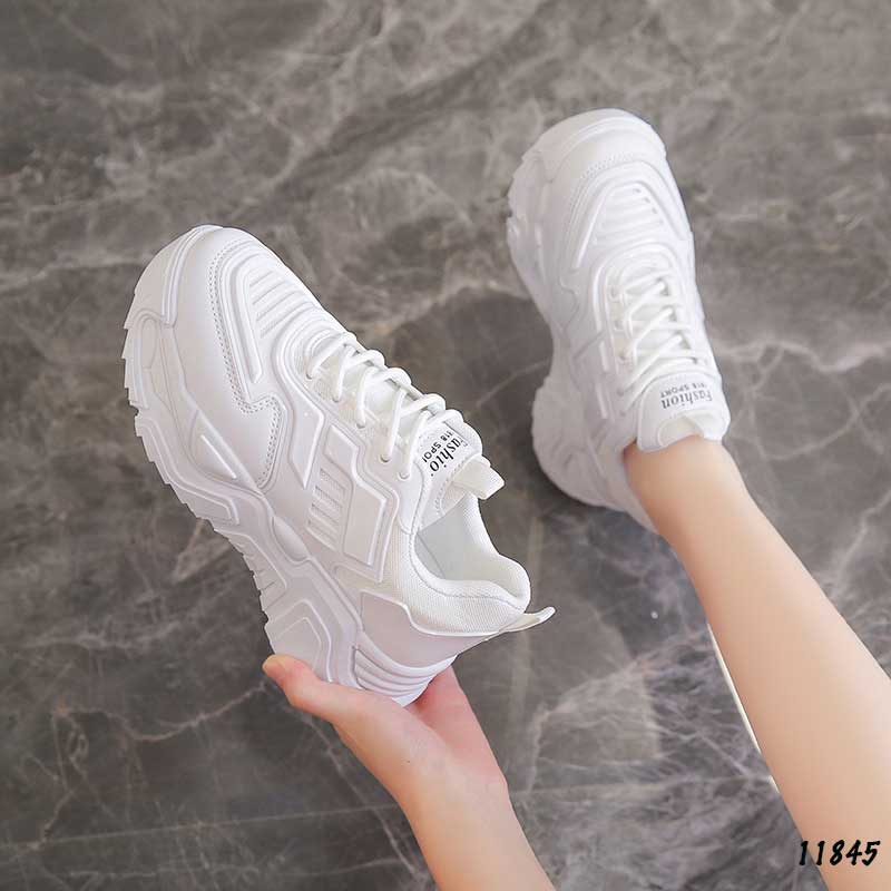 Giày thể thao nữ tăng chiều cao Kata 11845