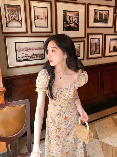 Váy hoa nhí sơn dầu dáng dài cổ vuông style Vintage nhẹ nhàng dịu dàng kiểu Pháp