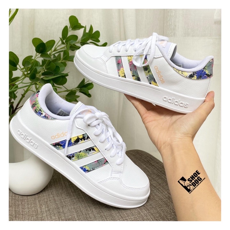 Giày Adidas Court Lifestyle màu trắng viền hoa mã sản phẩm GZ4960