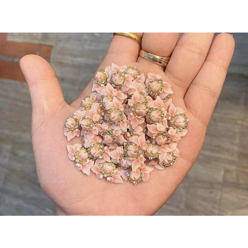 Hoa ôm cham mới (giá 1 bông)