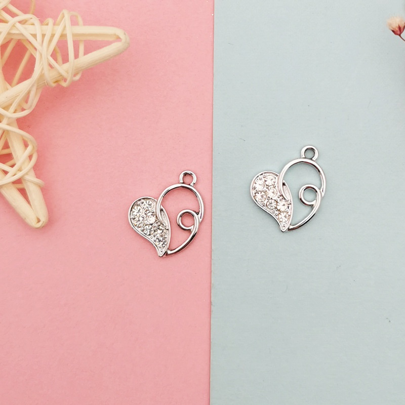 Bộ 10 Mặt Vòng cổ Hình Cỏ Bốn Lá / Nốt Nhạc / Trái Tim / Trái Tim Xinh Xắn Dùng Làm Bông Tai