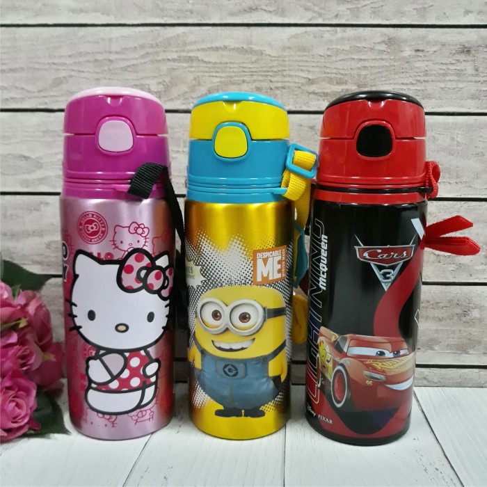 (Ready To Send) ⭐Chai⭐ Xe Ô Tô Minion Mini Bằng Nhôm Cao Cấp Uống Nước / ⭐Chai⭐ Nước Trẻ Em Giới Hạn