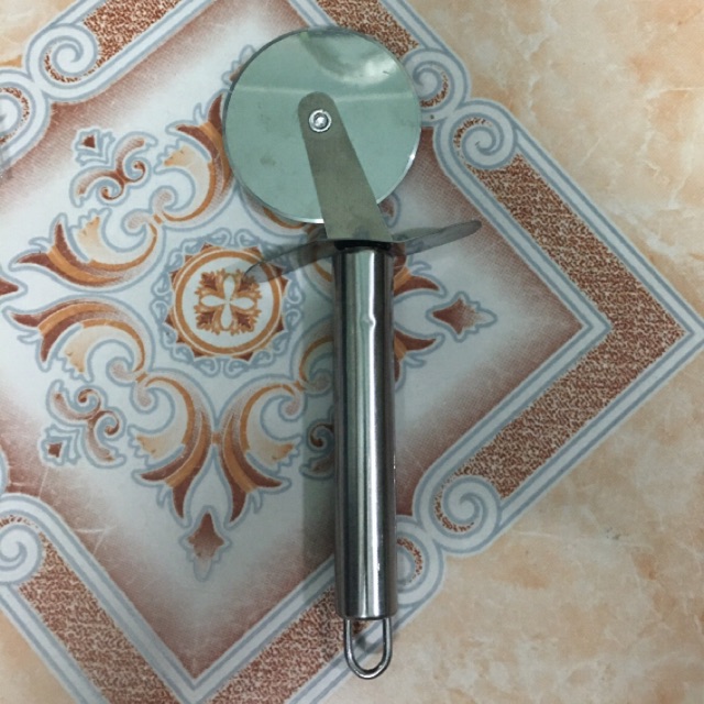 Dao cắt bánh Pizza