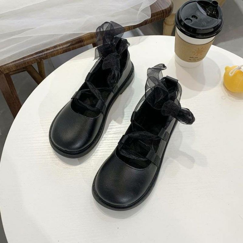 Giày búp bê nơ có kèm dây buộc ruy băng đen