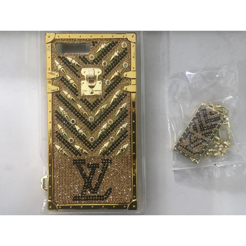 ỐP LƯNG LV CAO CẤP