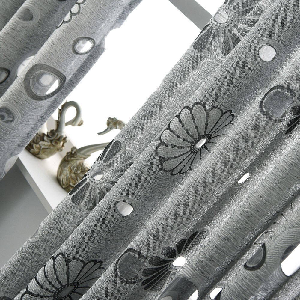 Rèm cửa vải tuyn họa tiết hoa phong cách châu Âu